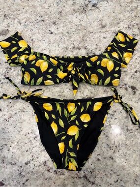 Gianni Bini 2 Piece Swim Set with Lemon Accents
